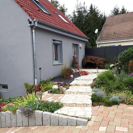 Gite Terredhelene calme proche Strasbourg et tous commerces profitez en Berstett Extérieur photo